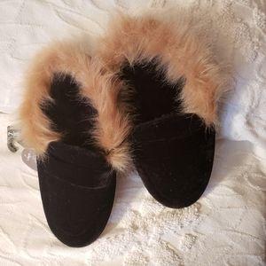 NWT Black Velvet Slippers with faux fur trim